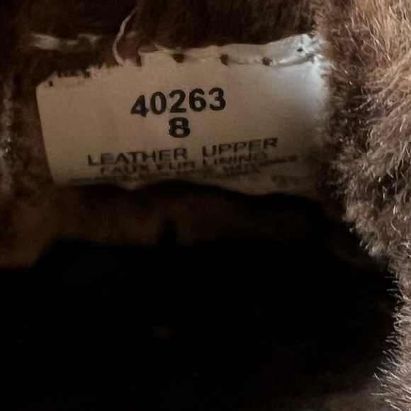 Minnetonka Moccasin 40263 Tan Slipper/Shoe Sz 8 - Picture 8 of 12